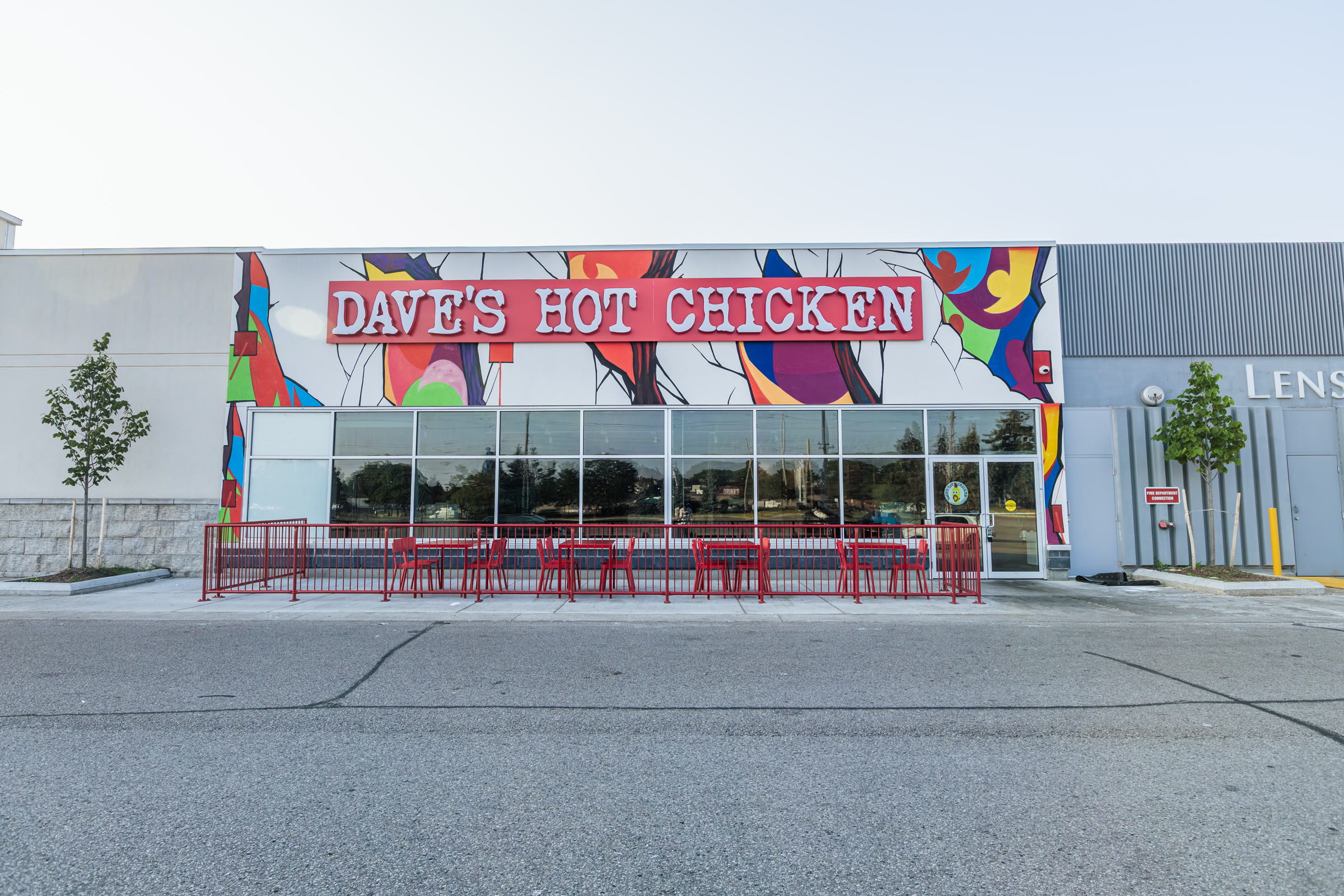 Dave's Hot Chicken Pickering exterior storefront